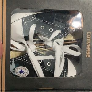 Converse toddler